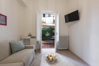BB Apartment Redi Near City Center-Station-Airport - Florencia - 9