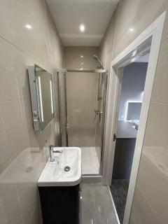 Central Reading Home - 1