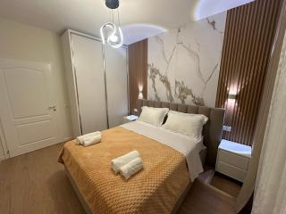 Steisi Luxe Apartment Tirane - 6