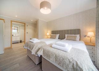 Llwyngwair Manor Holiday Park - 9