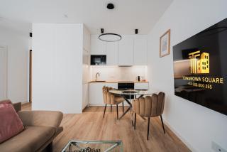 Towarowa Towers and Square - 4