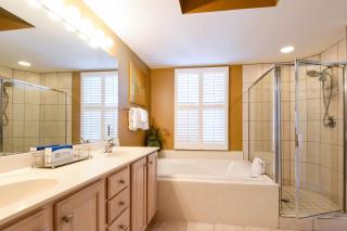 Silver Beach Towers E604 - 1