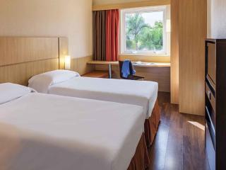 ibis Curitiba Aeroporto - 8