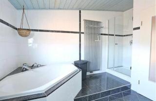 Charmante Wohnung mit Balkon im Herzen Hoffenheims - 1