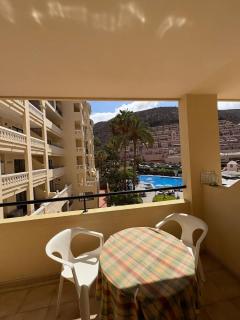 Castle Harbour 402 - 3