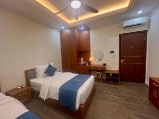 Royal Louis Hotel - 8