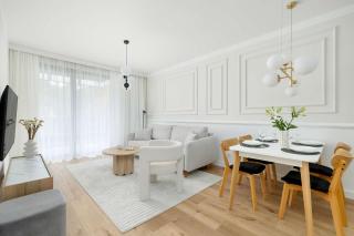 Klimatyzowany Stylowy Apartament Blisko Plaży Taras & Parking by Noclegi Renters - 6