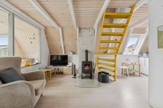 Lovely Holiday Home With Sea View - 6