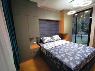 Luxury 3 Bedroom Apartment by Republic Square - 1