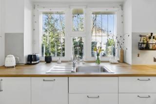 Trendy Getaway Old Town Metro by PolandBnB - 6