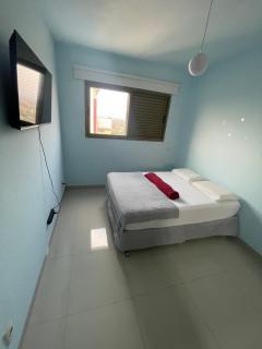 Ap 2 quartos em frente ao Campim Dourado Shopping - 1