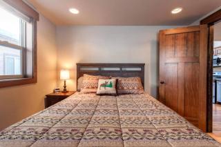 Charming Mountain Cabin for a Family Getaway near Lake McDonald, Montana - 1