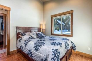 Lovely Family Cabin Rental for an Outdoor Getaway near Whitefish, Montana - 5