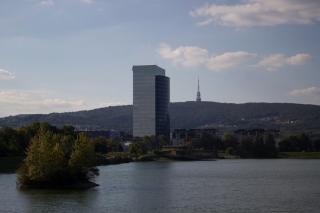 Fresh Apartment & Parking - 8