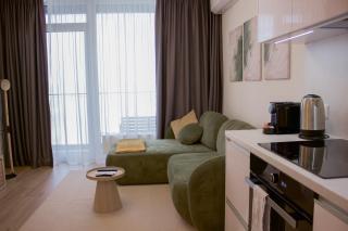 Fresh Apartment & Parking - 9