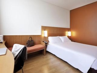 Ibis Abu Dhabi Gate - 2