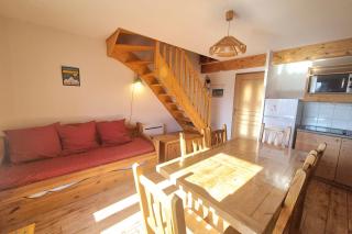 Votre Havre de Paix en Montagne - chalet 6 personnes avec piscine et sauna - La Feclaz - 3