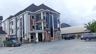 Uptown Life Hotel and Suites - 9