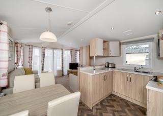 Castle Brake Holiday Park - 7