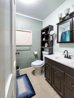 Desert Dreams with Your Furry Friend: Pet-Friendly Rental Under the Stars - 8