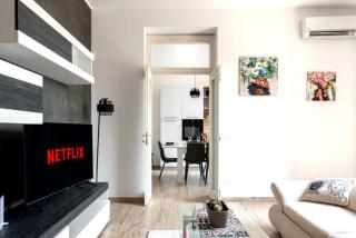 [The historical center of Palermo] La Dolce Vita - 1