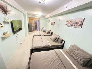 Shell residence Family room by Kathy - 5