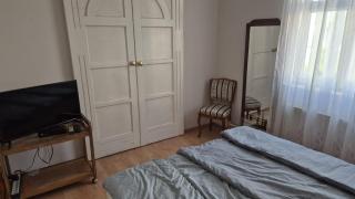 Big & Bright City Center Apartment - 3