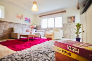 Cozy tricolor 2 bdr apt with gym & parking - 7