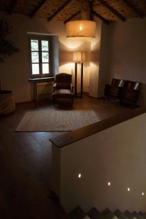 Restored Farmhouse In Tuscan Casentino Hills - 8