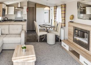 Hanworth Country Park - 3