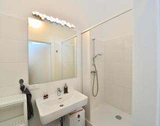 Nice Studio Close To Metro III - 3