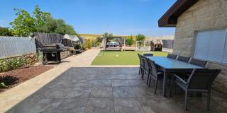 נווה שחר- צימר משפחתי מקסים עם ג'קוזי פרטי ובריכה ליד הכנרת - 6