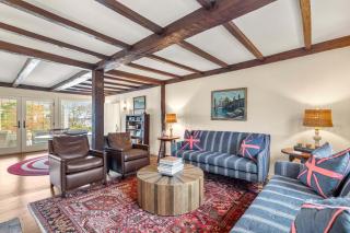 Pool Hot Tub Theater Room Water Views and more - 1