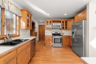 Spacious Home with Direct Pond Access! - 7