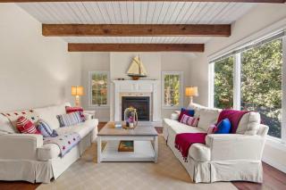 Fire Pit Sun Room Central AC and Games - 6