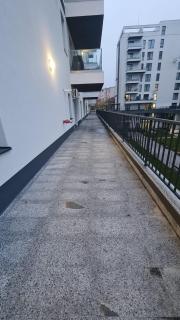 Emily's Studio SELF CHECK-IN & PRIVATE PARKING - 2