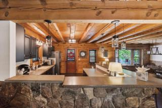 Cushing Home - Family Cabin Near Wachusett Mtn home - 1