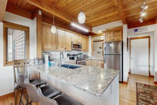 Tennis Townhome 1312 - 5