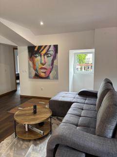 Moradia moderna renovada a 1km do centro da Vila de Melgaço - 7