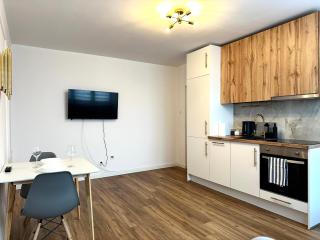 Dąbrowskiego Apartment - Self Check-In 20h - Lift - 8