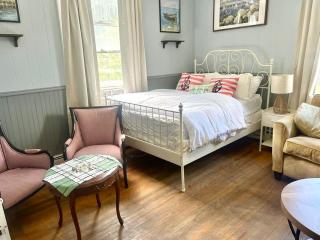 The Salt Soul Suite Cozy Apt 5 - 3