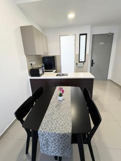 Self Check-in 3BR Condo at Puchong with Free Parking & WiFi - 8