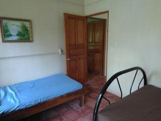 CASA QUEPOS- Private House & Farm For 8-31 Guests - 2