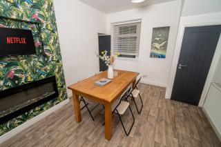 Pitchside Comfort – 3-Bed Swansea Home - 8