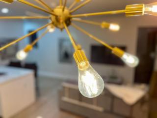 Oceanfront Rooftop luxury 2B2B residency pool beach in North Side, Grand Cayman - 1