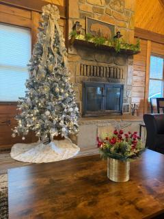 Cozy Timbers By Beyond Expectations W Hot Tub - 9