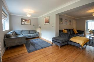 Contractor & Professional Friendly House - 9