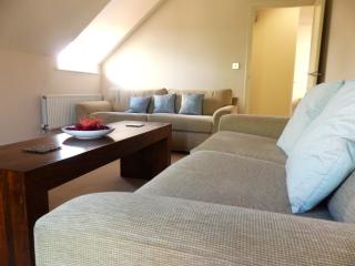 Basingstoke Apartments - St Raphael House, City Centre Charming Apartments - 5