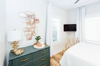 Conch Republic KeyWest Vibes|Mid term| 2bd 1ba - 2