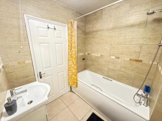 Stylish Apartment close to Central London! - 2